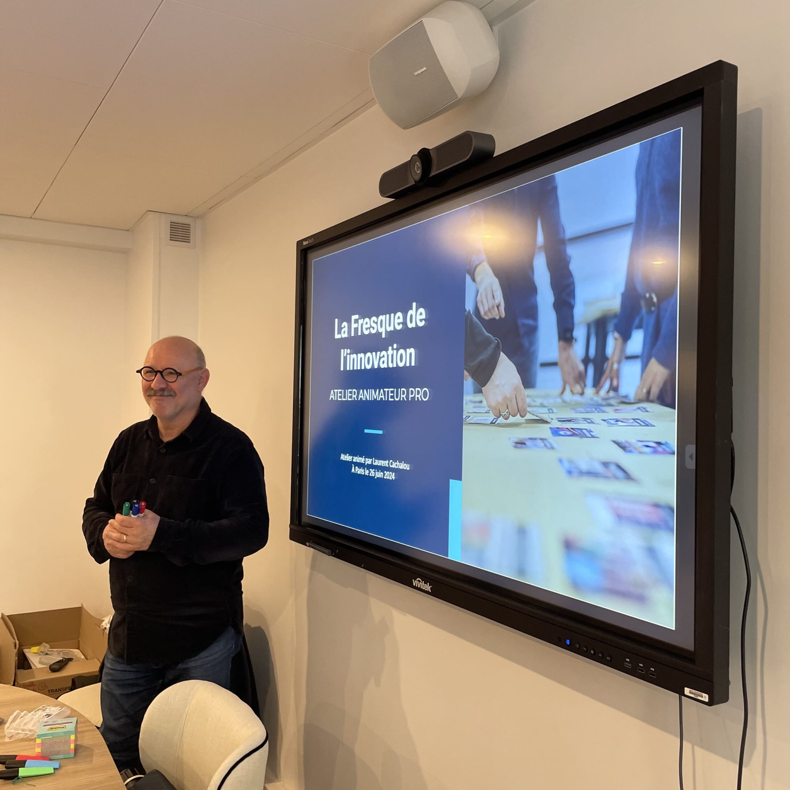 Christophe Dollet animation Fresque Innovation au Comident